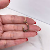Dije Anzuelo 1.3gr / 2.7cm / Circones Negros Oro Rosa 18K $