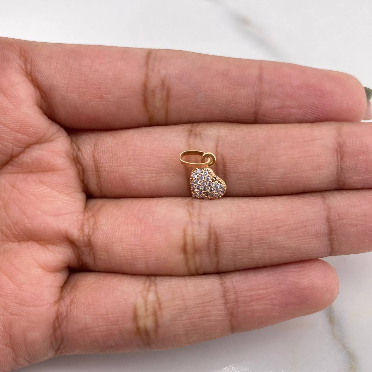 Dije Corazon 0.45gr / 1.4cm / Circones Blancos Oro Rosa 18K #