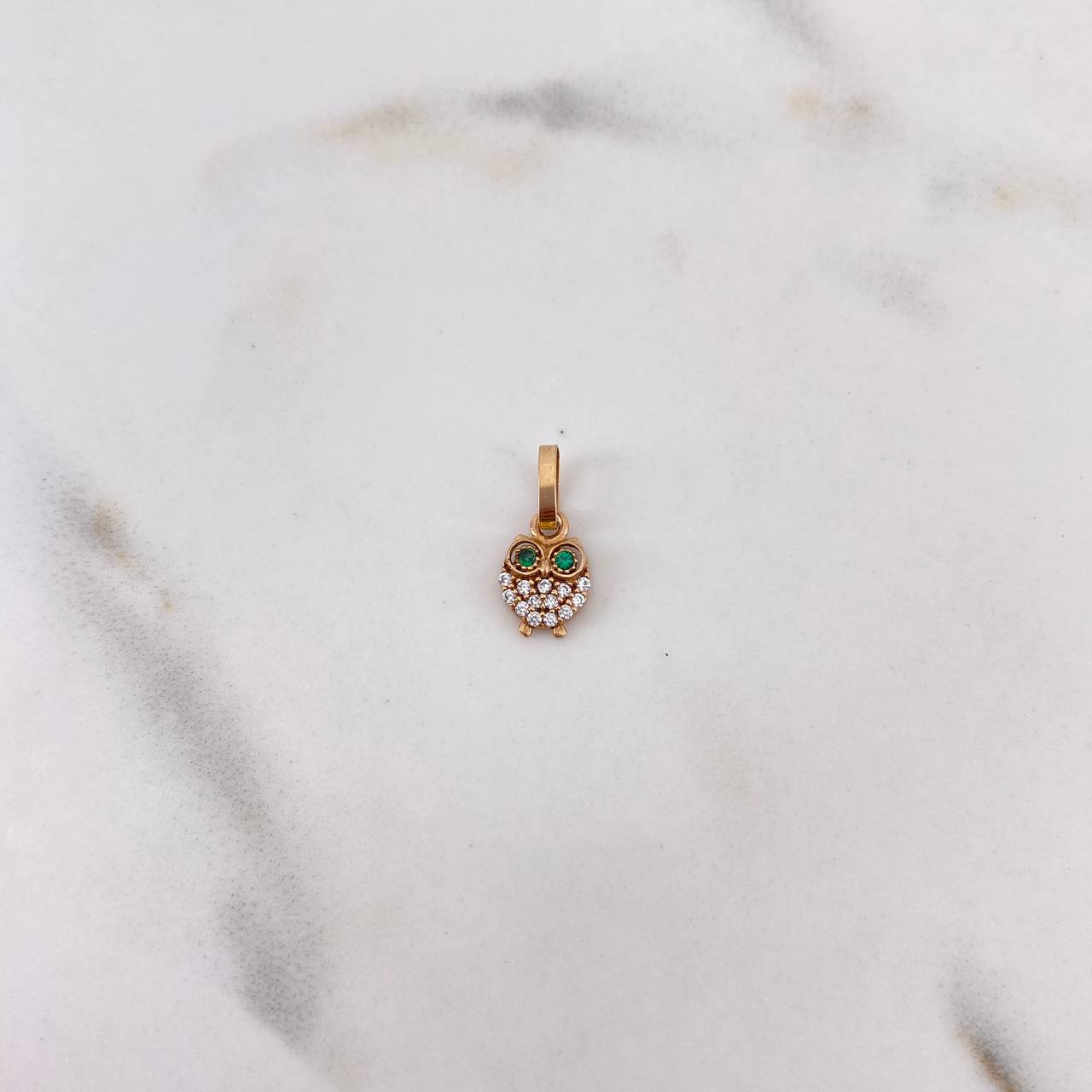 Dije Buho 0.45gr / 1.3cm / Circones Verdes Blancos Oro Rosa 18K #