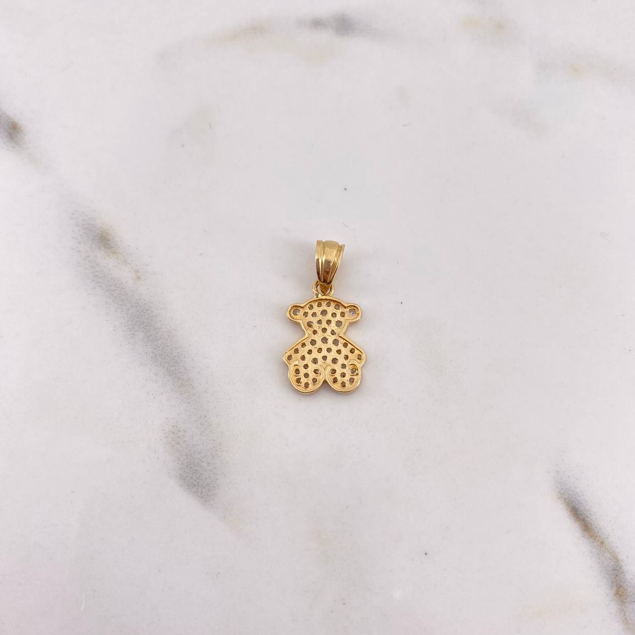 Dije Oso Ts 1.3gr / 2cm / Circones Blancos Oro Amarillo 18K #