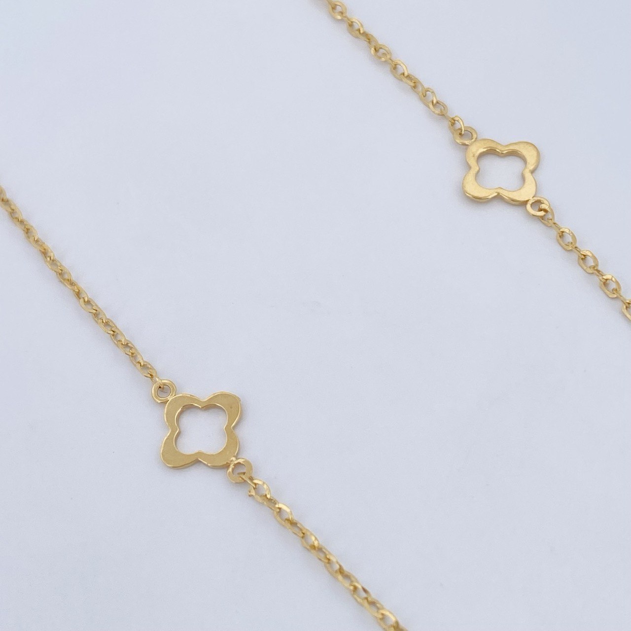 Cadena Aro Seguido Trebol 2.7gr / 46cm / Oro Amarillo +3 18K &