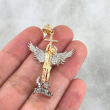 Dije San Miguel Arcangel 5.8gr / 4.8cm / Circones Blancos Dos Oros Amarillo Blanco 18K