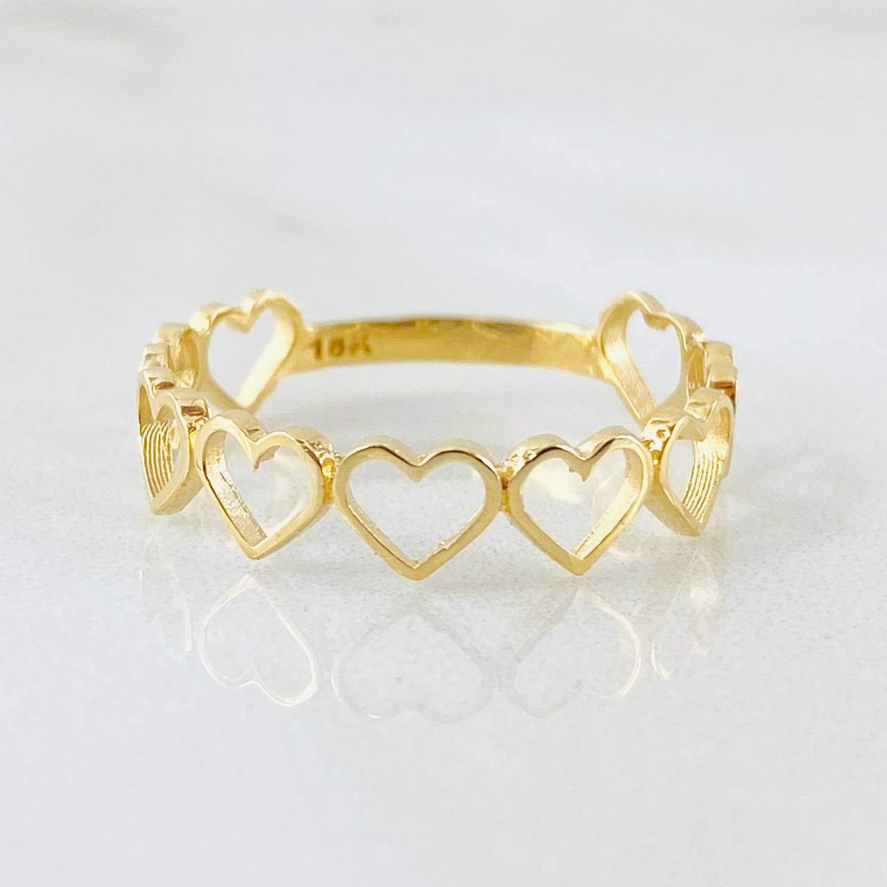 Anillo Corazones 1.15gr / T4 3/4 / Oro Amarillo 18K
