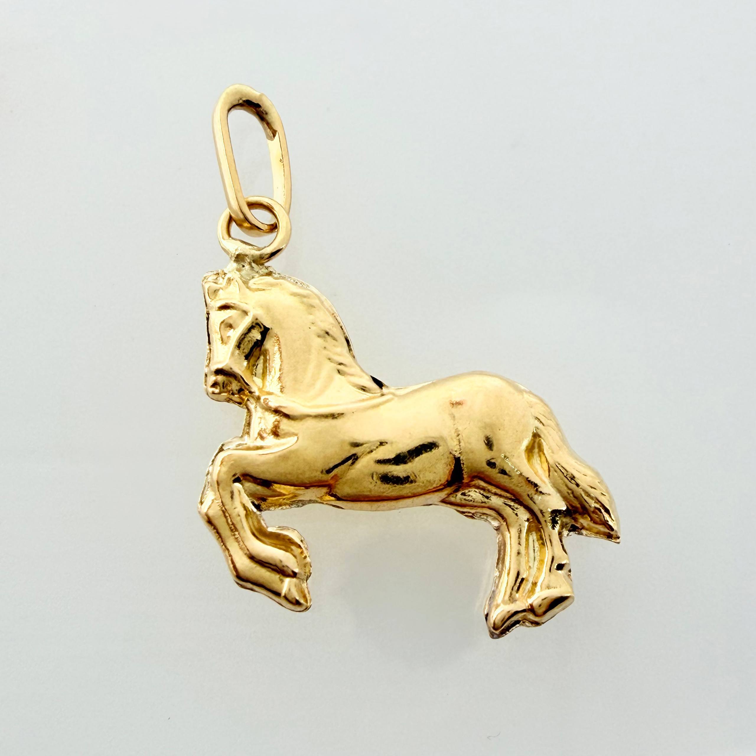 Dije Caballo 0.85gr / 2.2cm / Oro Amarillo 18K