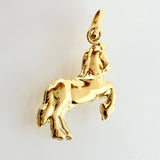 Dije Caballo 0.8gr / 2.2cm / Oro Amarillo 18K