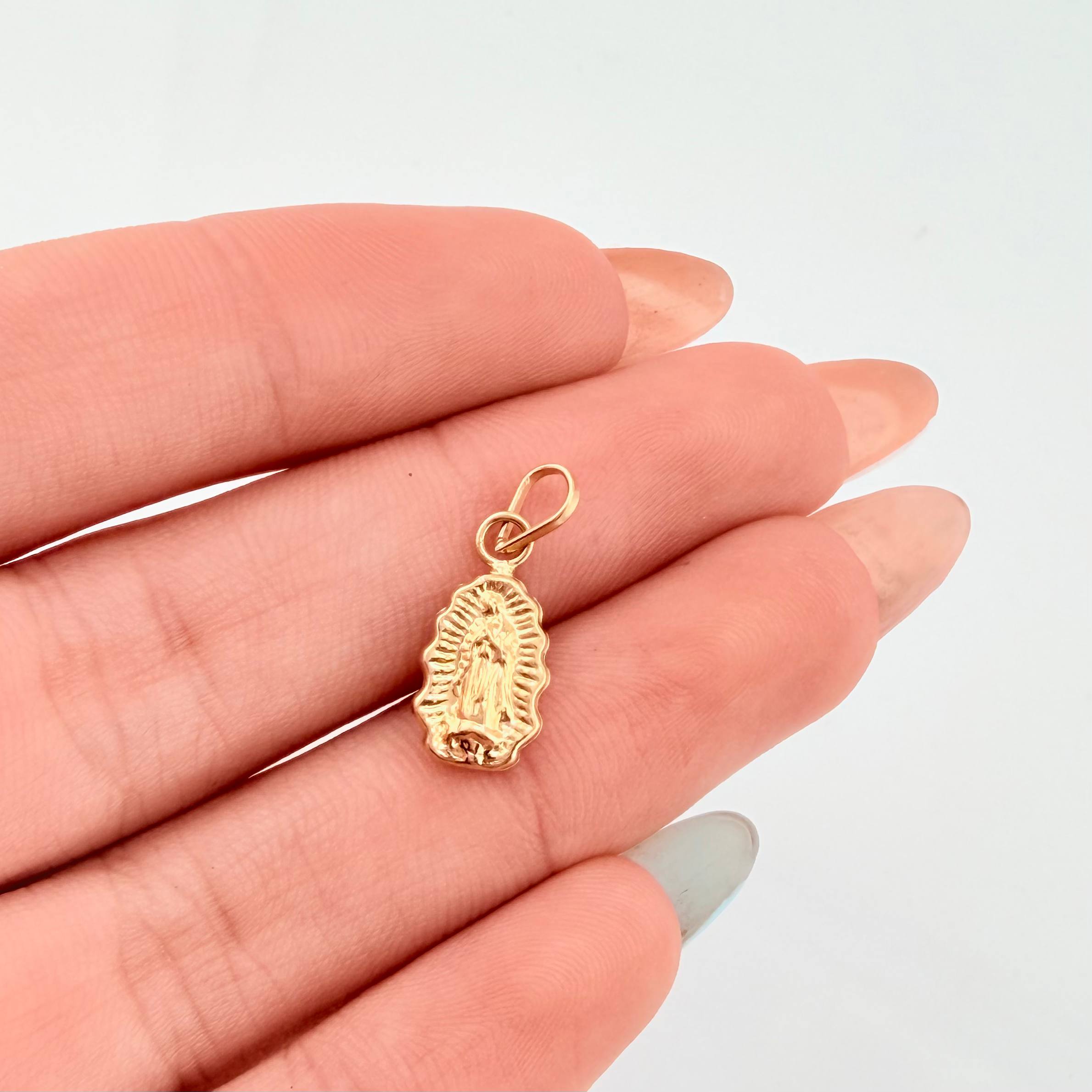 Dije Virgen Guadalupe 0.4gr / 1.7cm / Oro Amarillo 18K