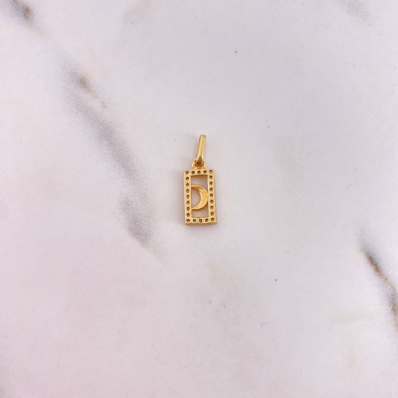 Dije Luna 0.95gr / 1.8cm / Circones Blancos Oro Amarillo 18K #