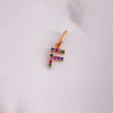 Dije Letra F 0.5gr / 1.5cm / Circones Colores Oro Rosa 18K $
