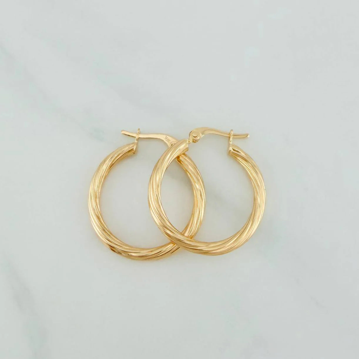 Candongas Mary 2.1 g / 2.7 cm Oro Amarillo 18K