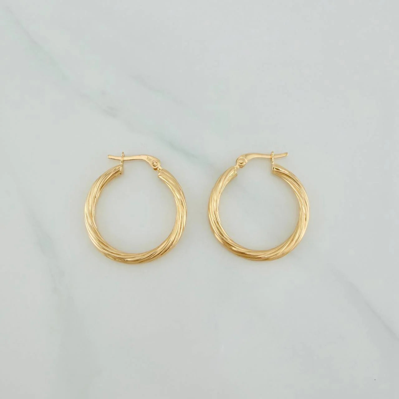Candongas Mary 2.1 g / 2.7 cm Oro Amarillo 18K