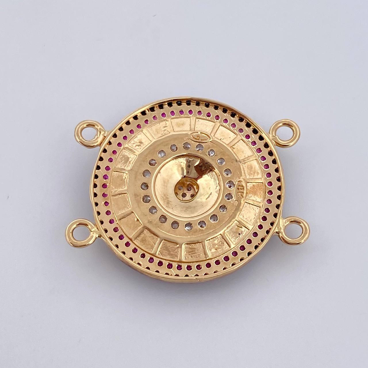Herraje Ruleta 6.3gr / 2.6cm / Circones Blancos Negros Fucsias Tres Oros 18K &