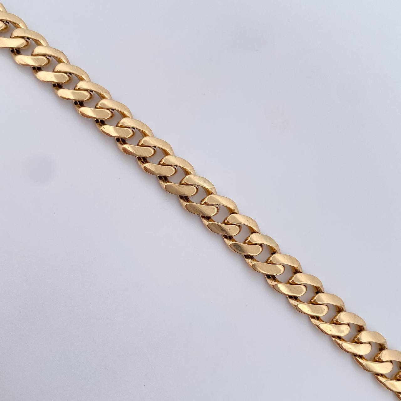 Pulso Cubano 10.25gr / T18 4/5 / 18.8cm / Oro Amarillo 18K &