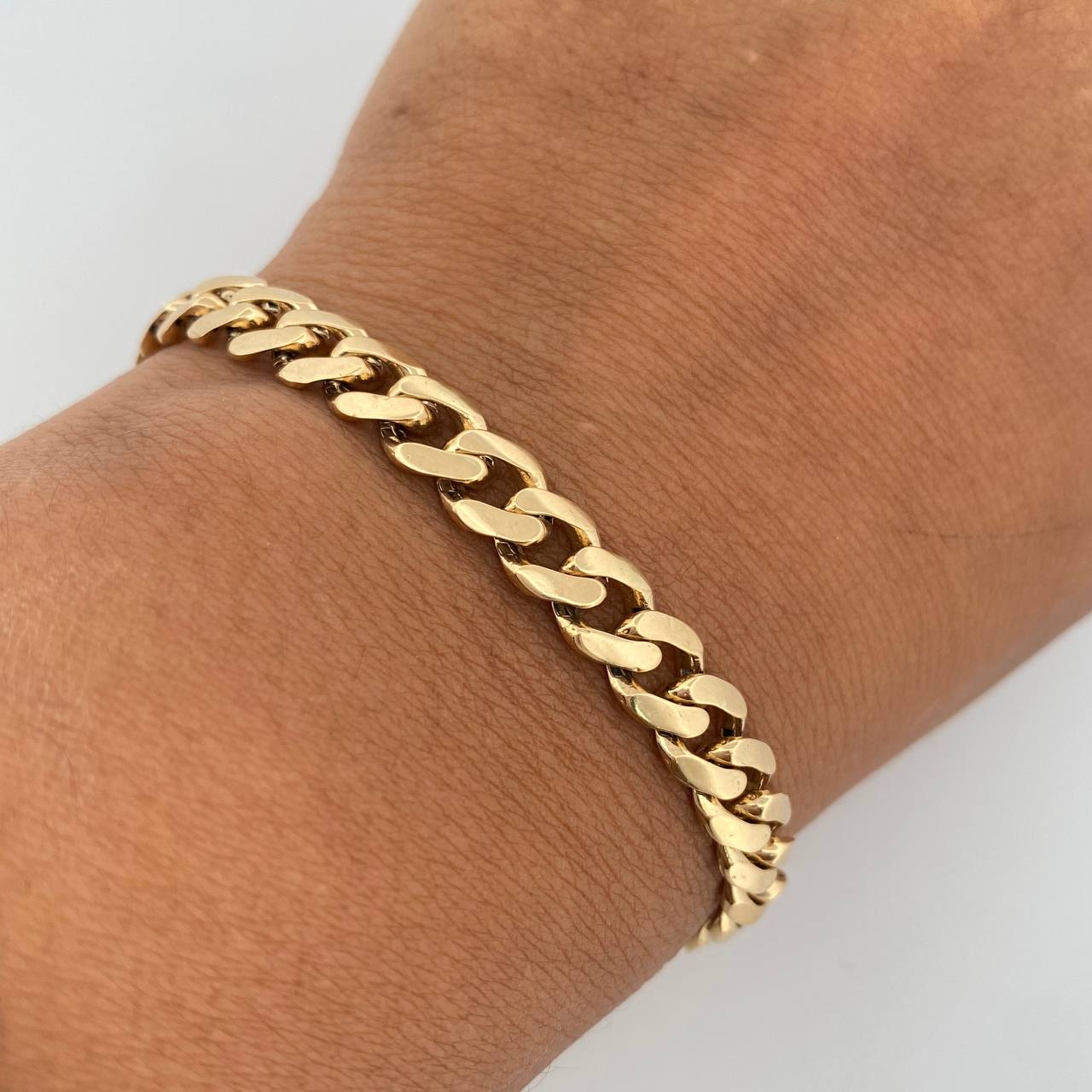 Pulso Cubano 10.25gr / T18 4/5 / 18.8cm / Oro Amarillo 18K &