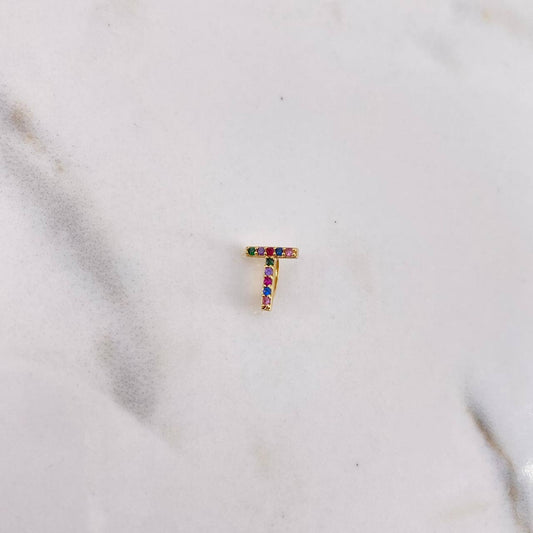 Dije Letra T 0.25gr / 0.8cm / Circones Colores Oro Amarillo 18K $