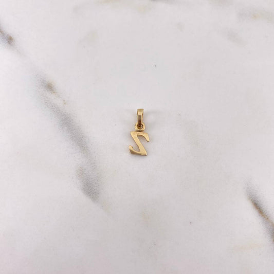 Dije Letra Z 0.4gr / 1.3cm / Liso Oro Amarillo 18K $