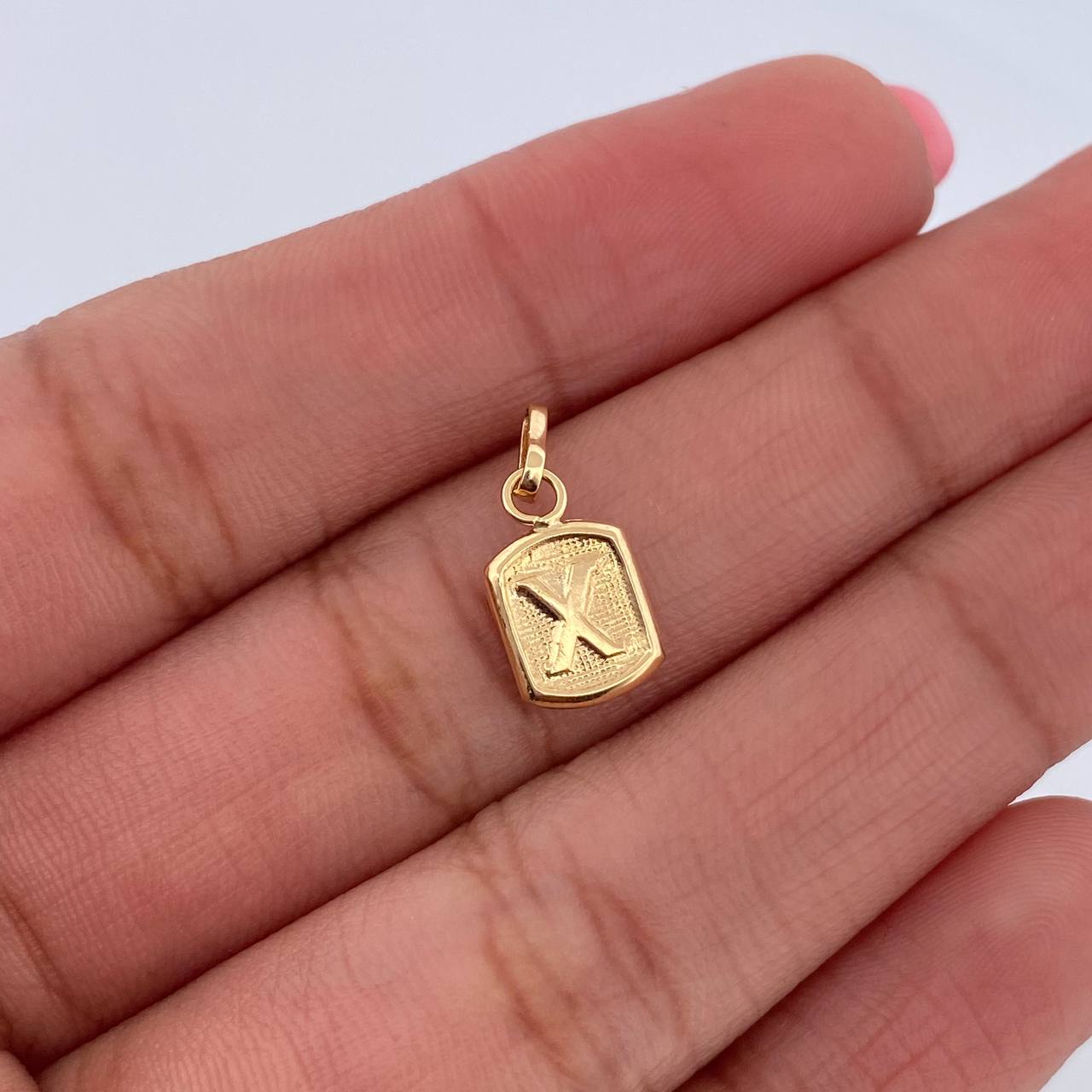 Dije Letra X 0.4gr / 1.5cm / Liso Oro Amarillo 18K &