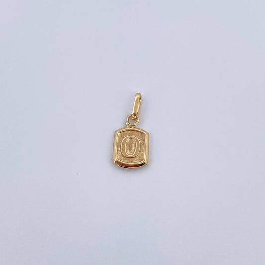 Dije Letra O 0.3gr / 1.5cm / Liso Oro Amarillo 18K &