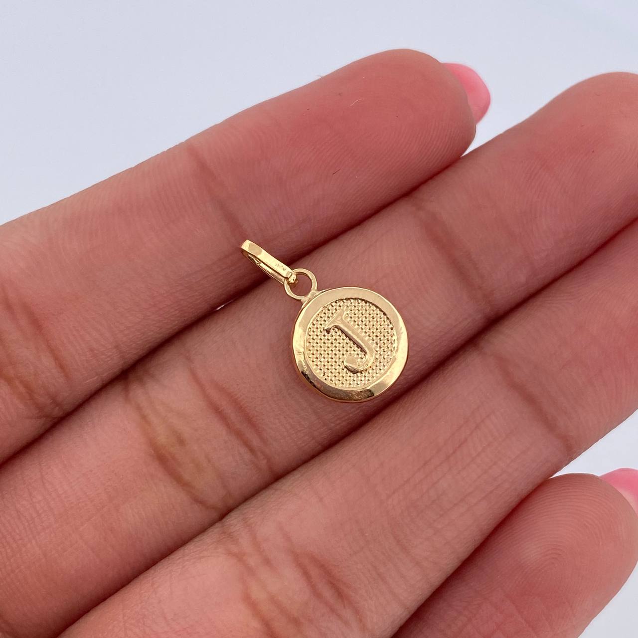 Dije Letra J 0.5gr / 1.5cm / Medalla Oro Amarillo 18K &