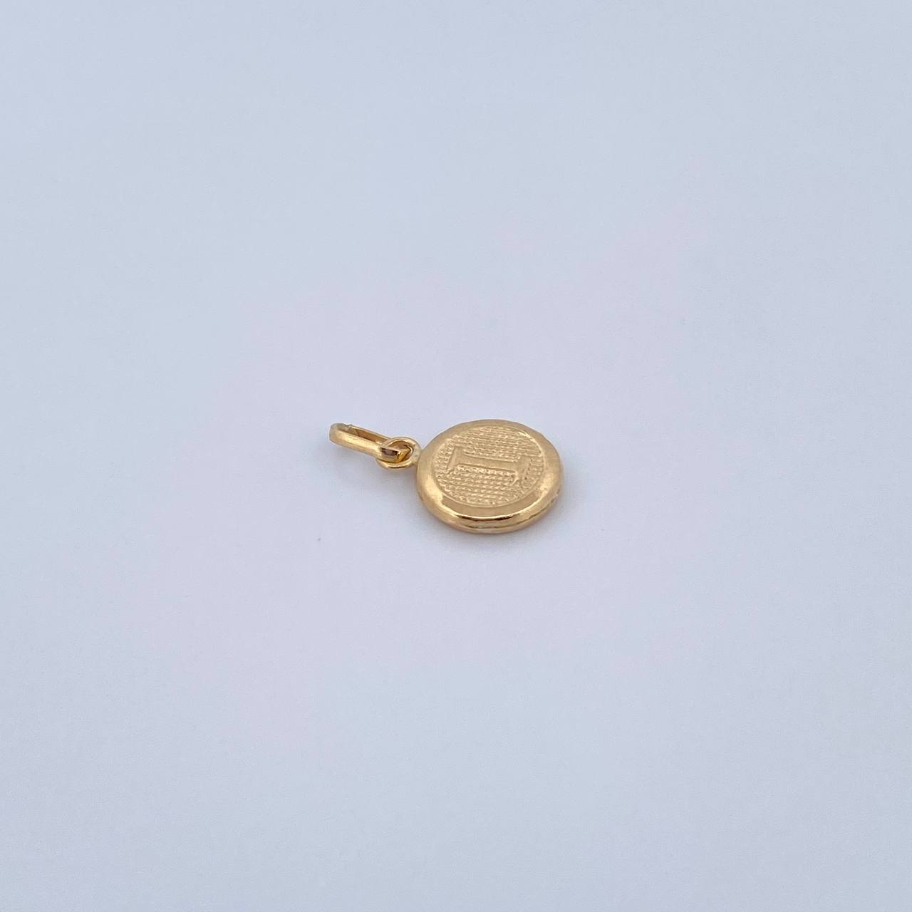 Dije Letra I 0.5gr / 1.5cm / Medalla Oro Amarillo 18K &