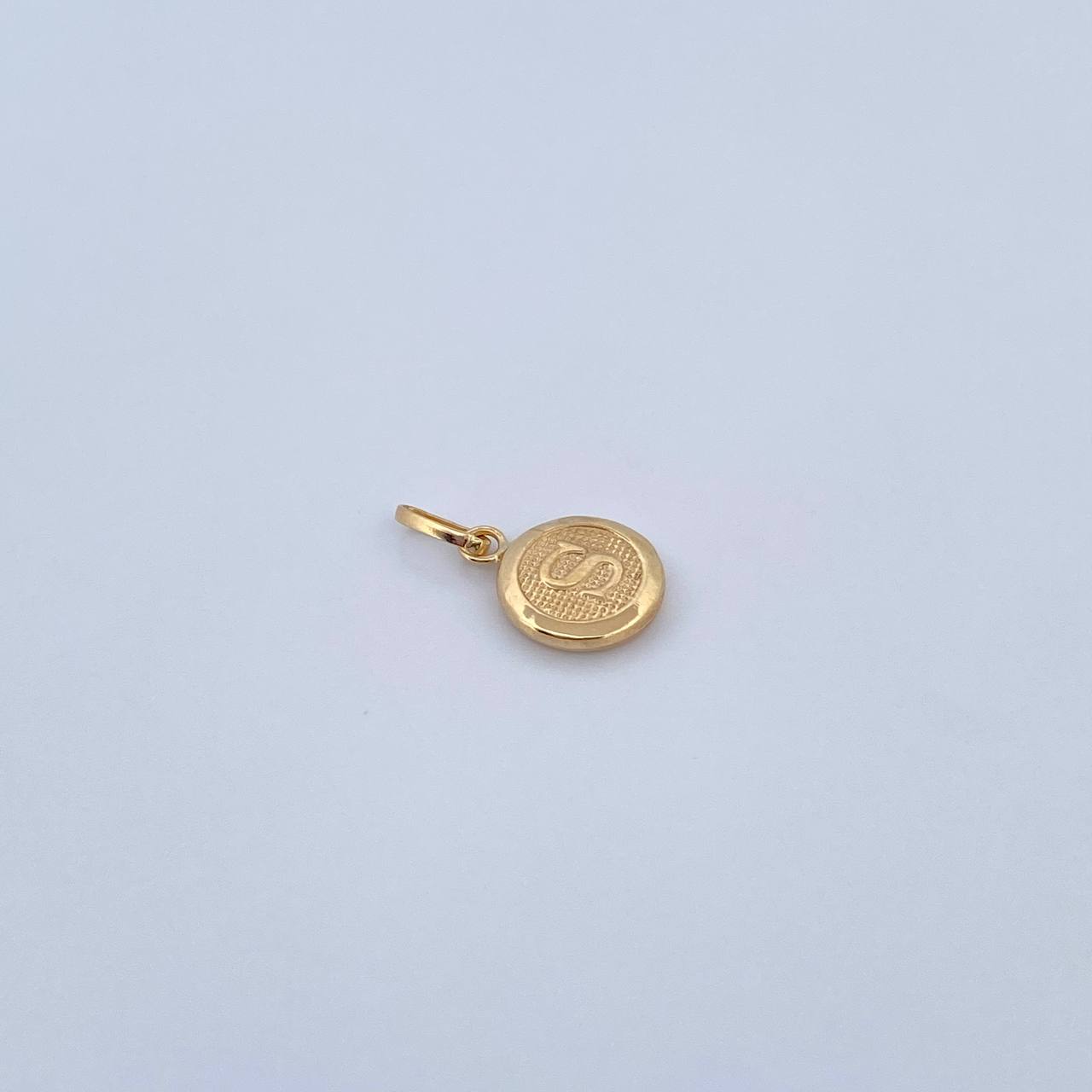 Dije Letra S 0.45gr / 1.5cm / Medalla Oro Amarillo 18K &