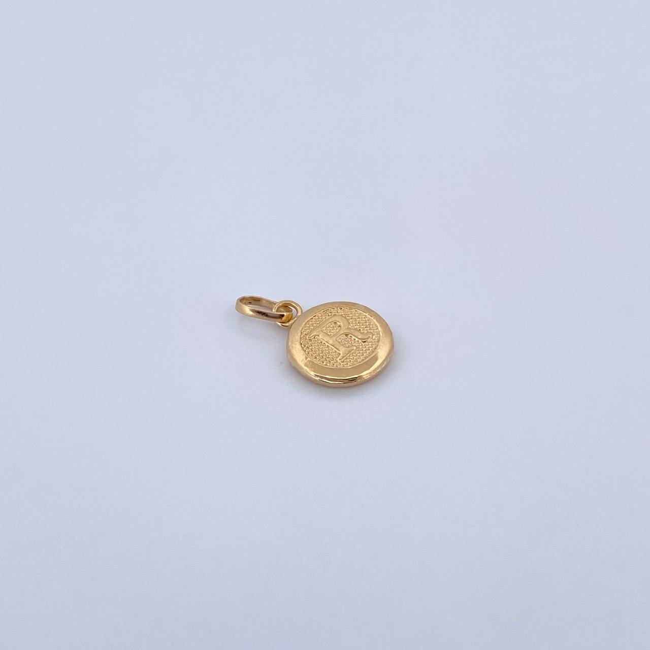 Dije Letra R 0.45gr / 1.5cm / Medalla Oro Amarillo 18K &