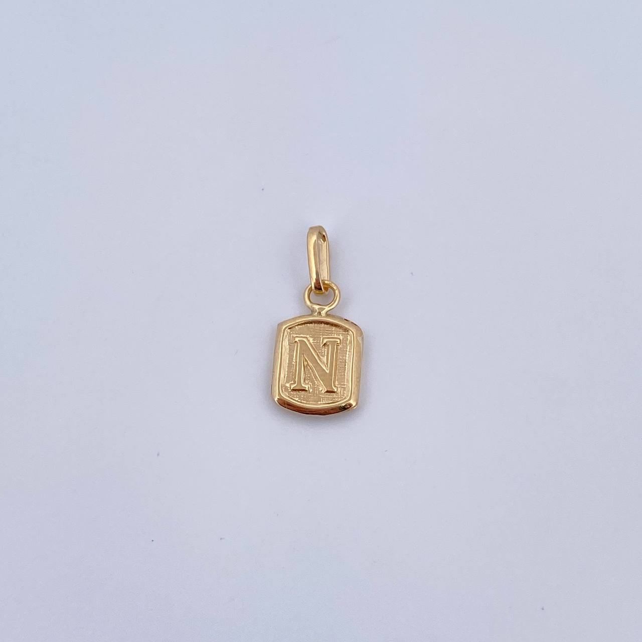 Dije Letra N 0.3gr / 1.5cm / Liso Oro Amarillo 18K &