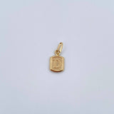 Dije Letra D 0.35gr / 1.5cm / Liso Oro Amarillo 18K &