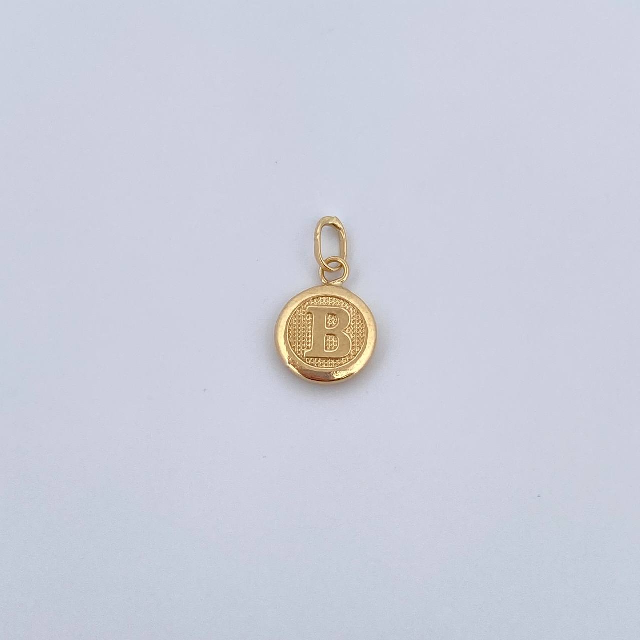 Dije Letra B 0.4gr / 1.5cm / Medalla Oro Amarillo 18K &