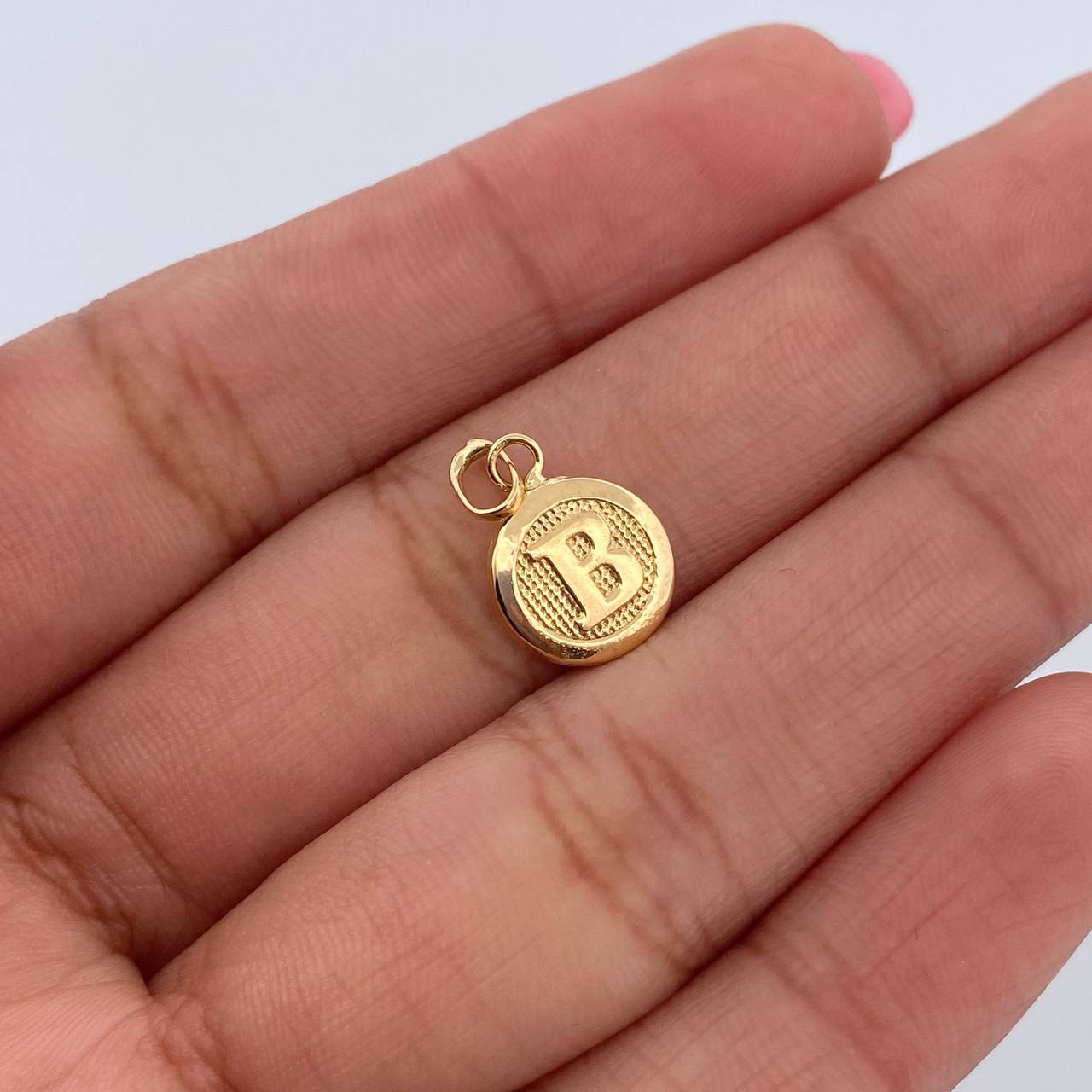 Dije Letra B 0.4gr / 1.5cm / Medalla Oro Amarillo 18K &