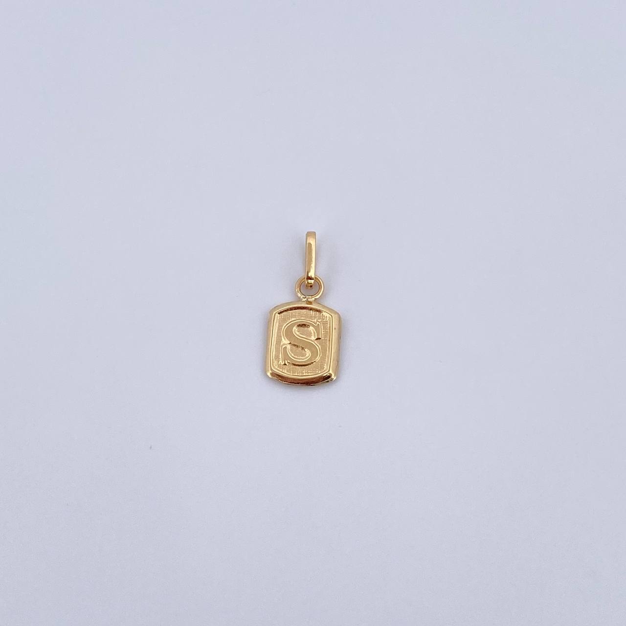 Dije Letra S 0.35gr / 1.5cm / Liso Oro Amarillo 18K &