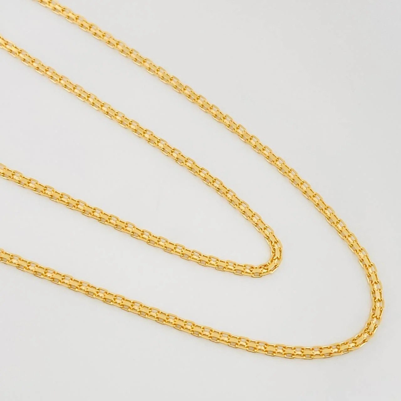 Cadena China 4g / 60cm / 1.6mm Oro Amarillo 18K