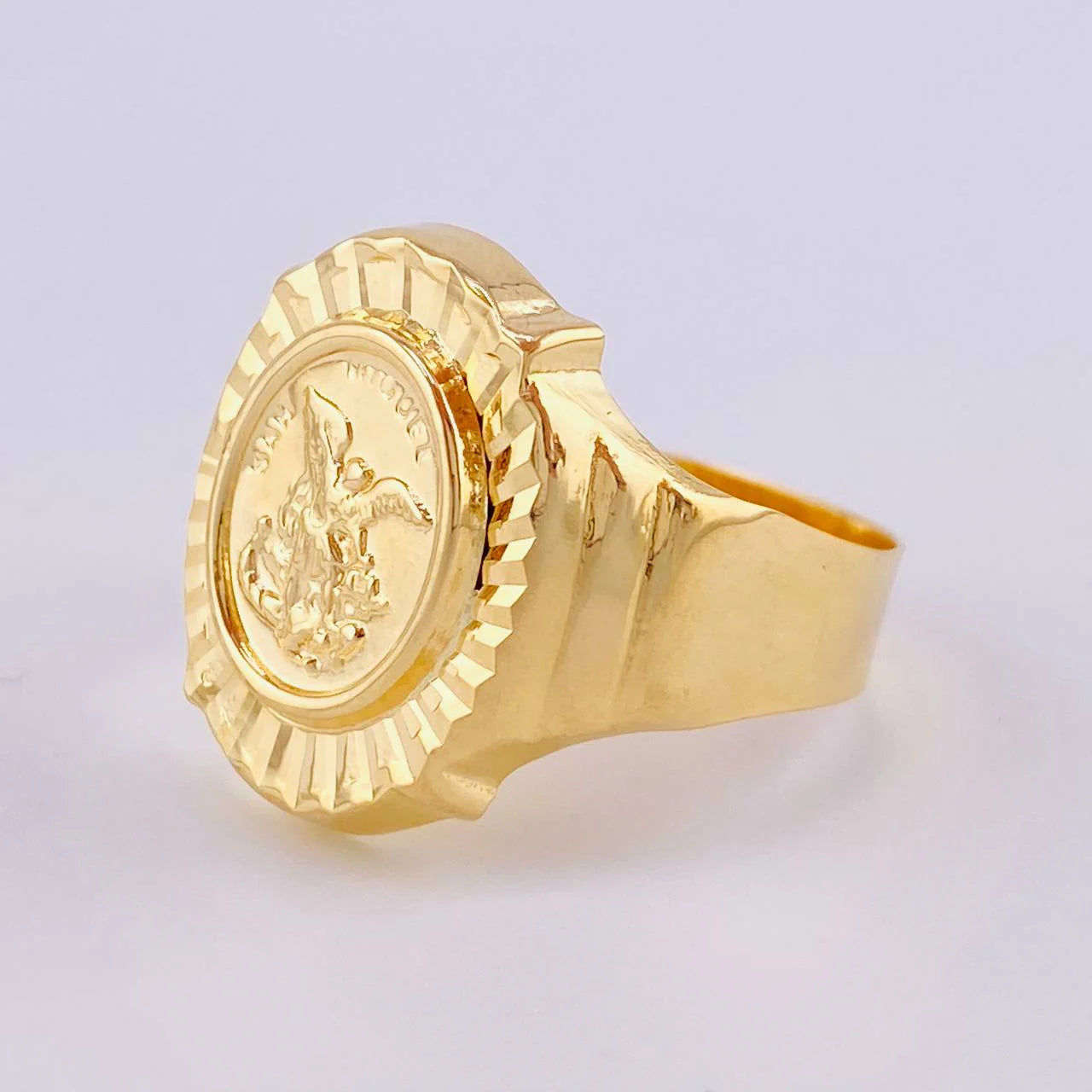 Anillo San Miguel Arcangel 3.6 g / T11 Oro Amarillo 18K