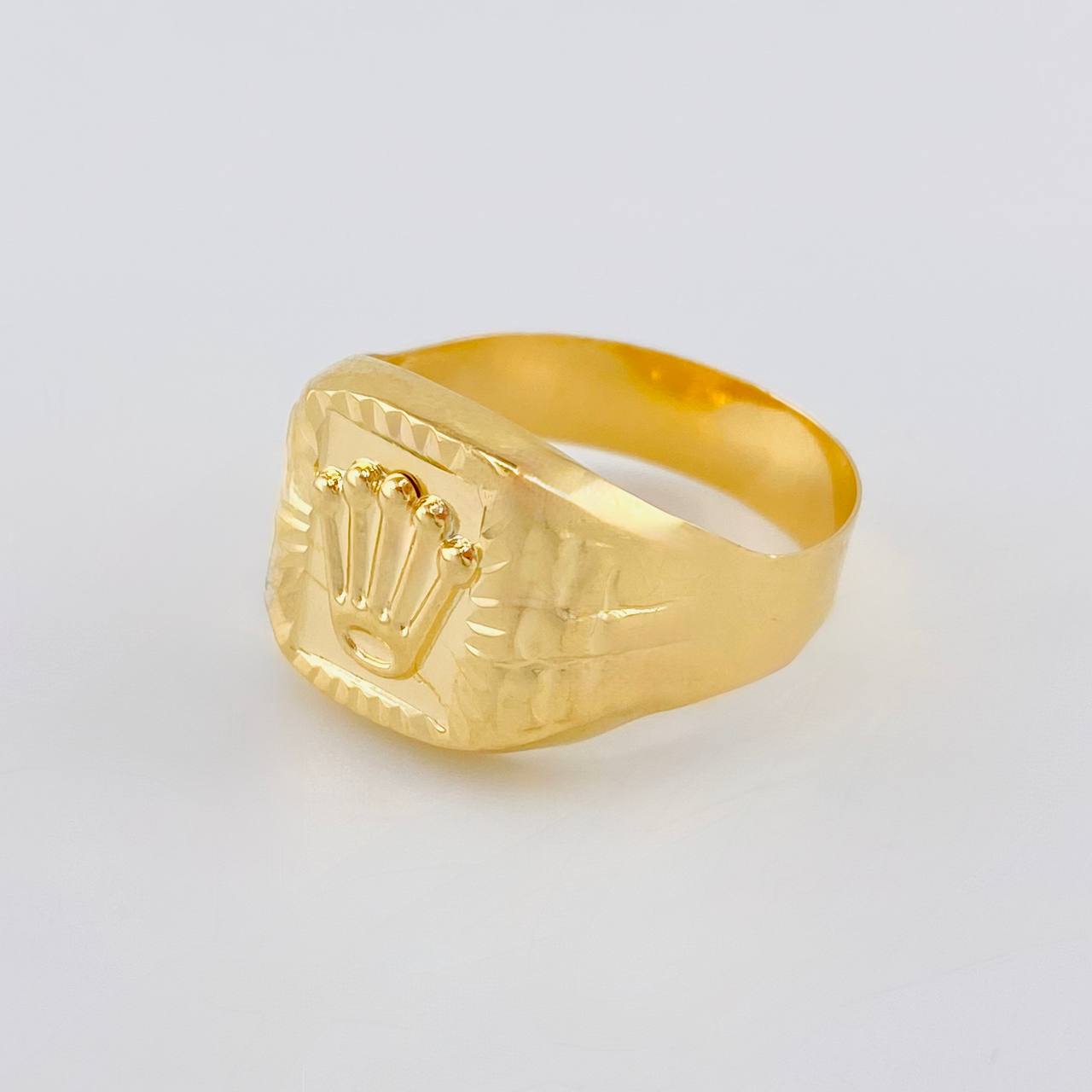 Anillo Sello Corona 2.65 g / T9 1/2 Oro Amarillo 18K