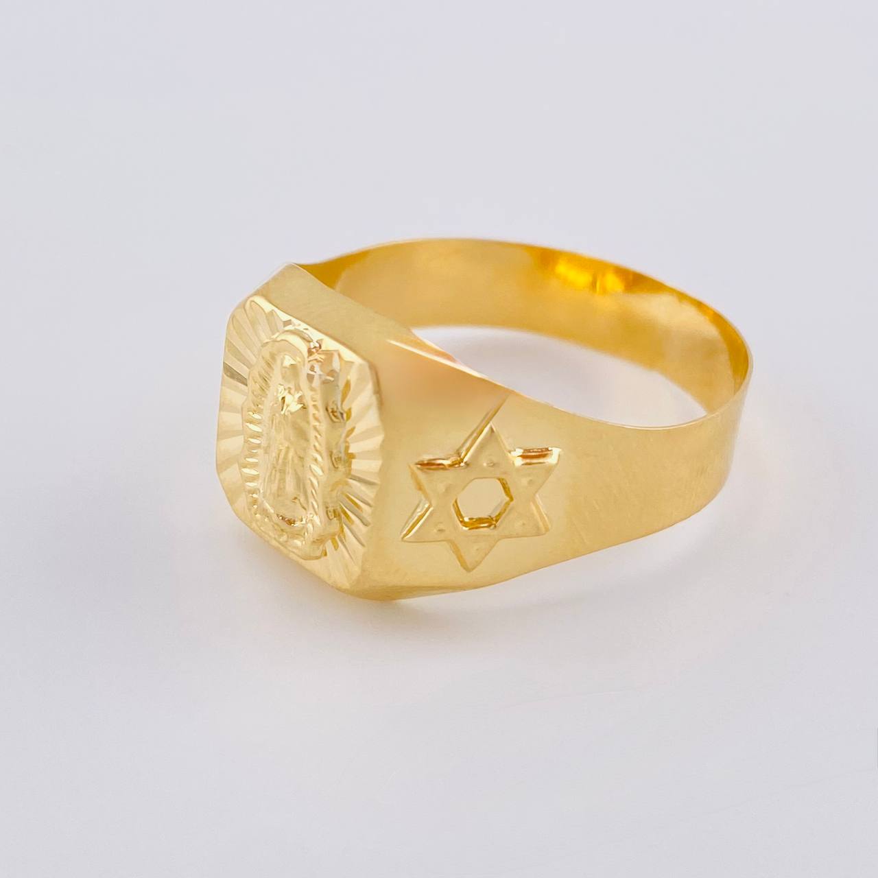 Anillo Virgen Guadalupe Diamantada 3.1 g / T11 Oro Amarillo 18K