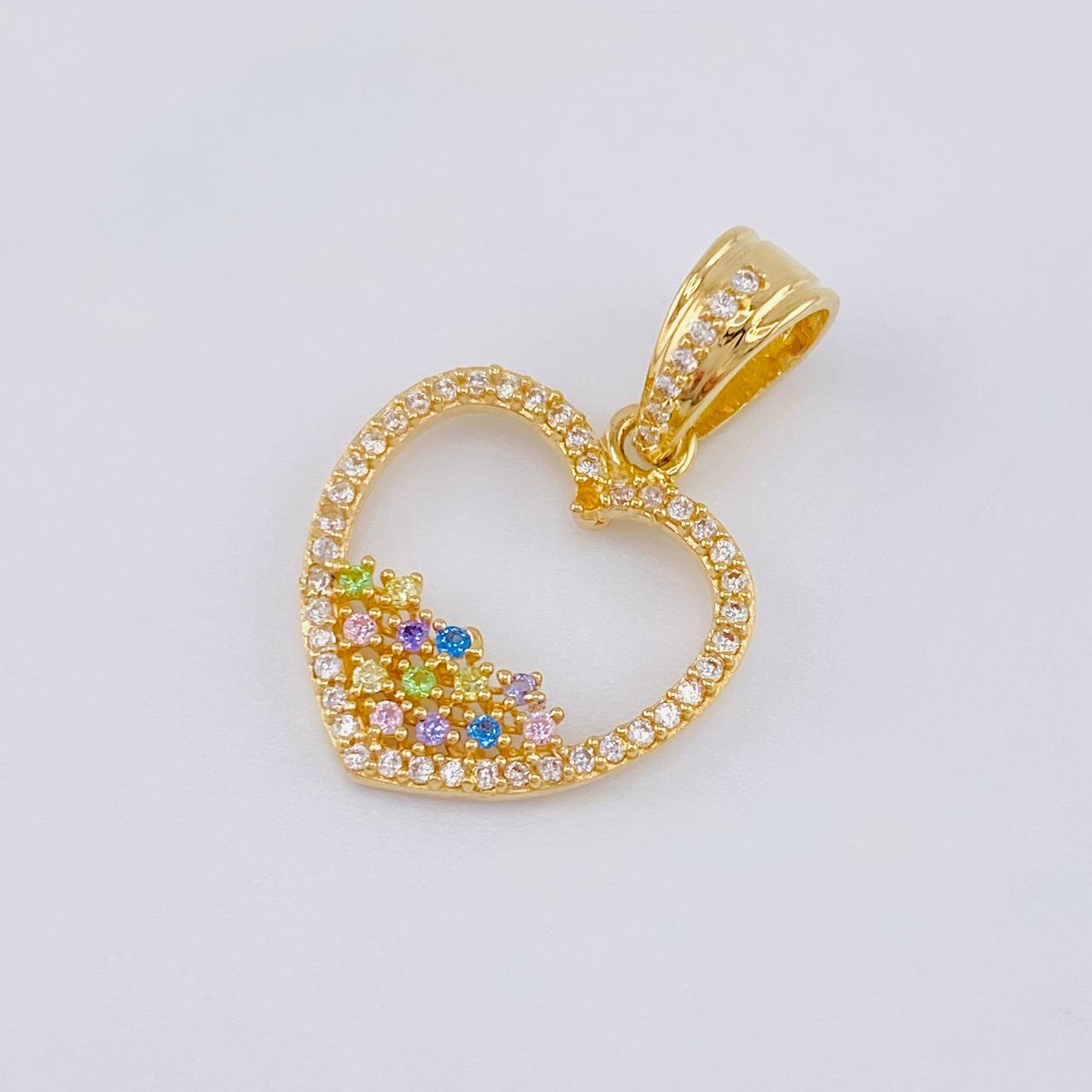 Dije Silueta Corazon 2.55 g / 2.6 cm Oro Amarillo 18K