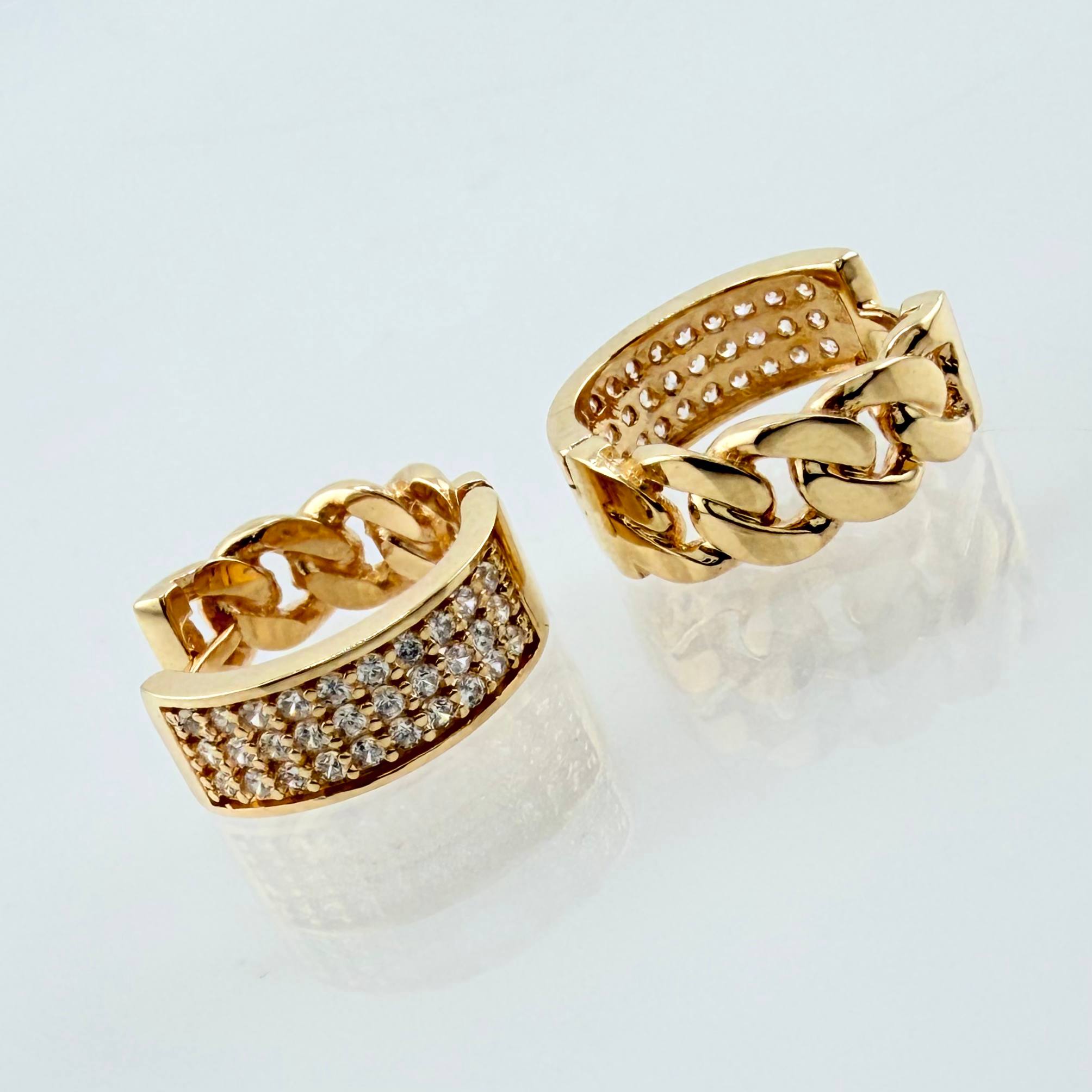 Candongas Cubana Parcial 3.8gr / 1.3cm / Oro Amarillo 18K