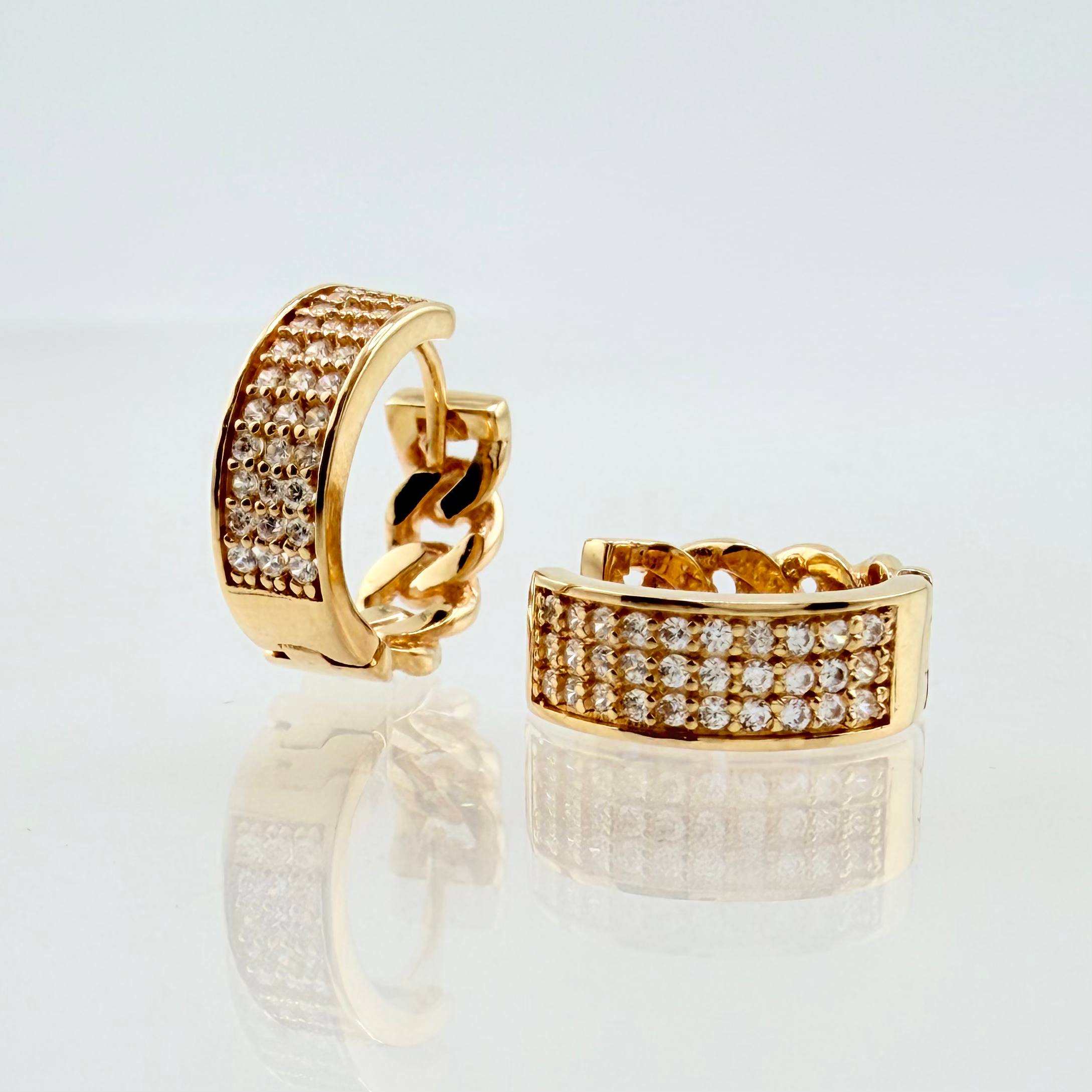 Candongas Cubana Parcial 3.8gr / 1.3cm / Oro Amarillo 18K