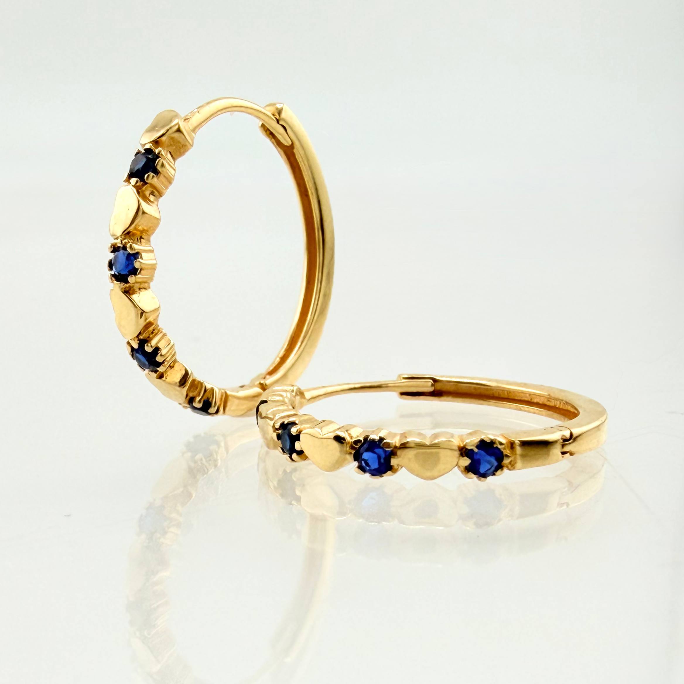 Candongas Corazones Intercalados 2.3gr / 1.8cm / Oro Amarillo 18K