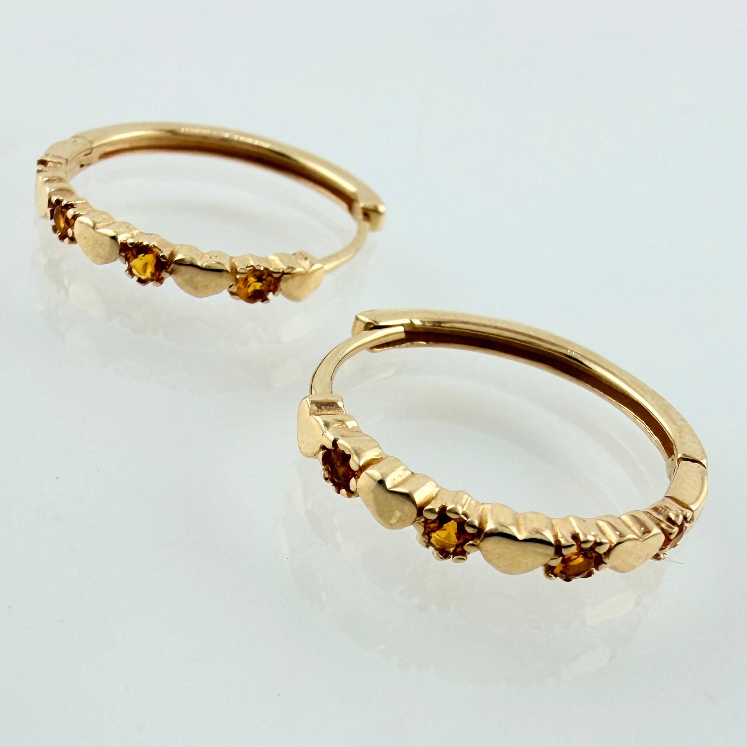 Candongas Corazones Intercalados 2.35gr / 1.8cm / Oro Amarillo 18K