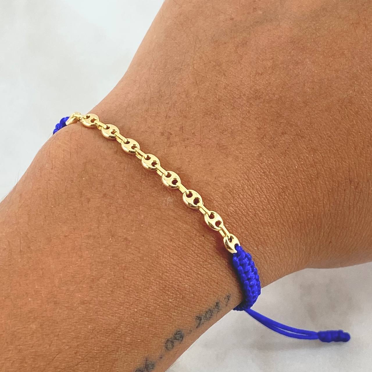 Pulsera Azul Retazo GC 0.8gr / Liso Oro Amarillo 18K ©
