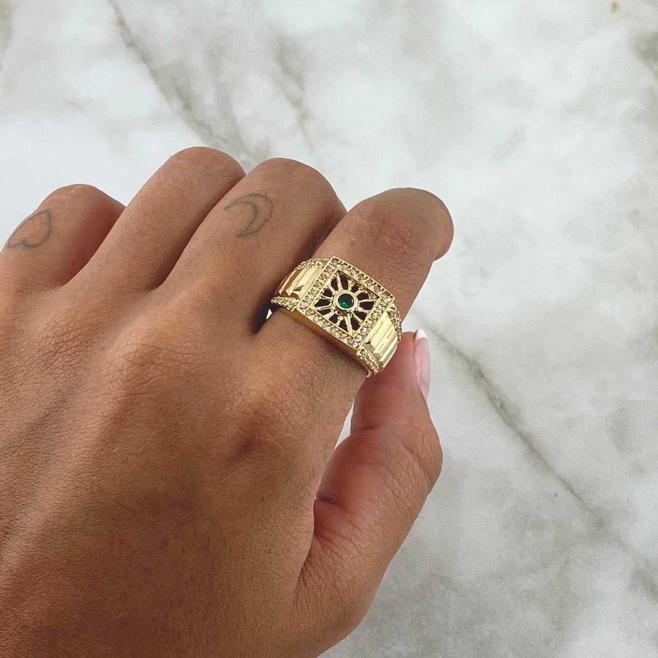 Anillo Red De Mosaico 8.4gr / T9 3/4 / Circones Blancos Y Verde Oro Amarillo 18K ©