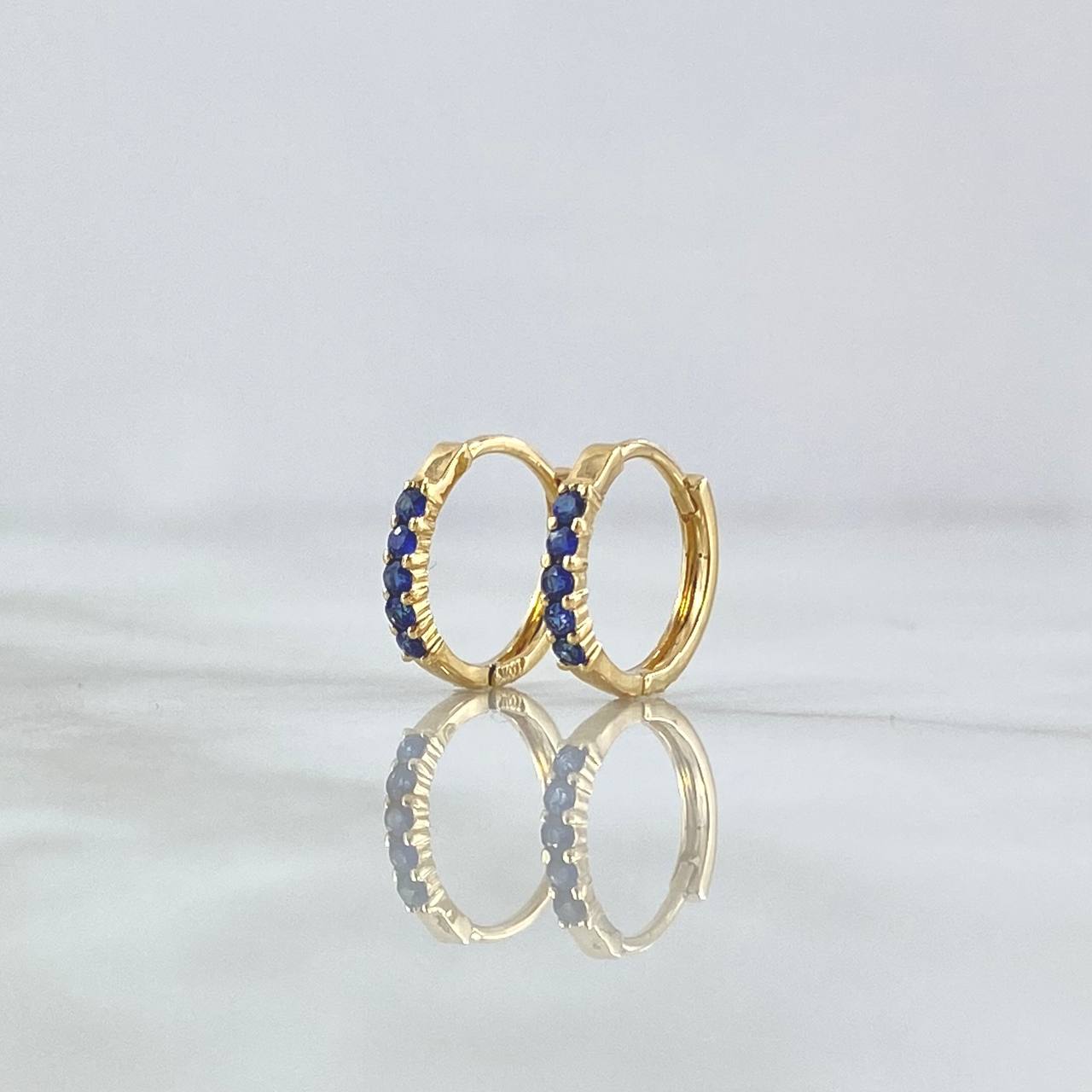Candongas Parciales 1.1gr / 1.2cm / Zafiro 20 Pts Oro Amarillo 18K (Joya) *