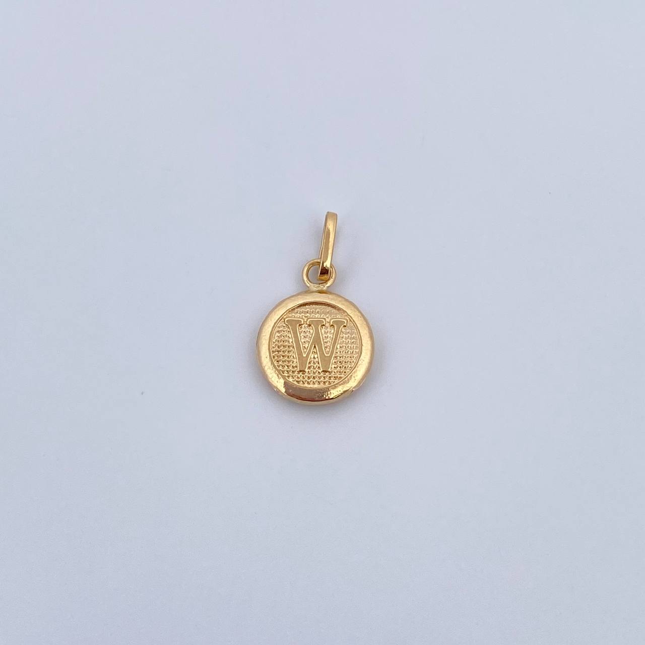 Dije Letra W 0.45gr / 1.5cm / Medalla Oro Amarillo 18K &