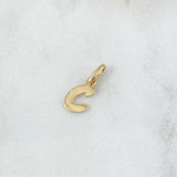 Dije Letra C Cursiva 0.4gr / 1,.cm / Lisa Oro Amarillo 18K  ©