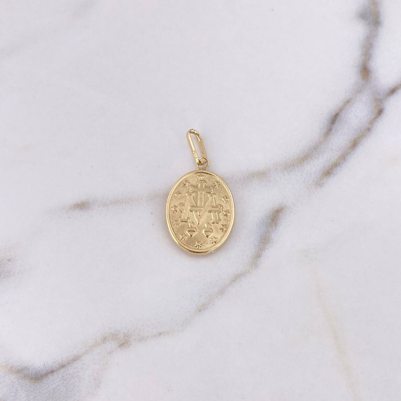 Dije Virgen Milagrosa 1.6gr / 3.3cm / Troquelado Oro Amarillo 18K &