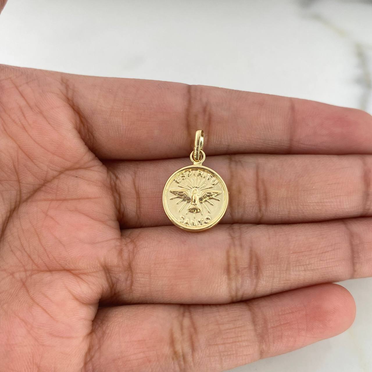 Dije Espiritu Santo 0.85gr / 2.1cm / Paloma Troquelado Oro Amarillo 18K &
