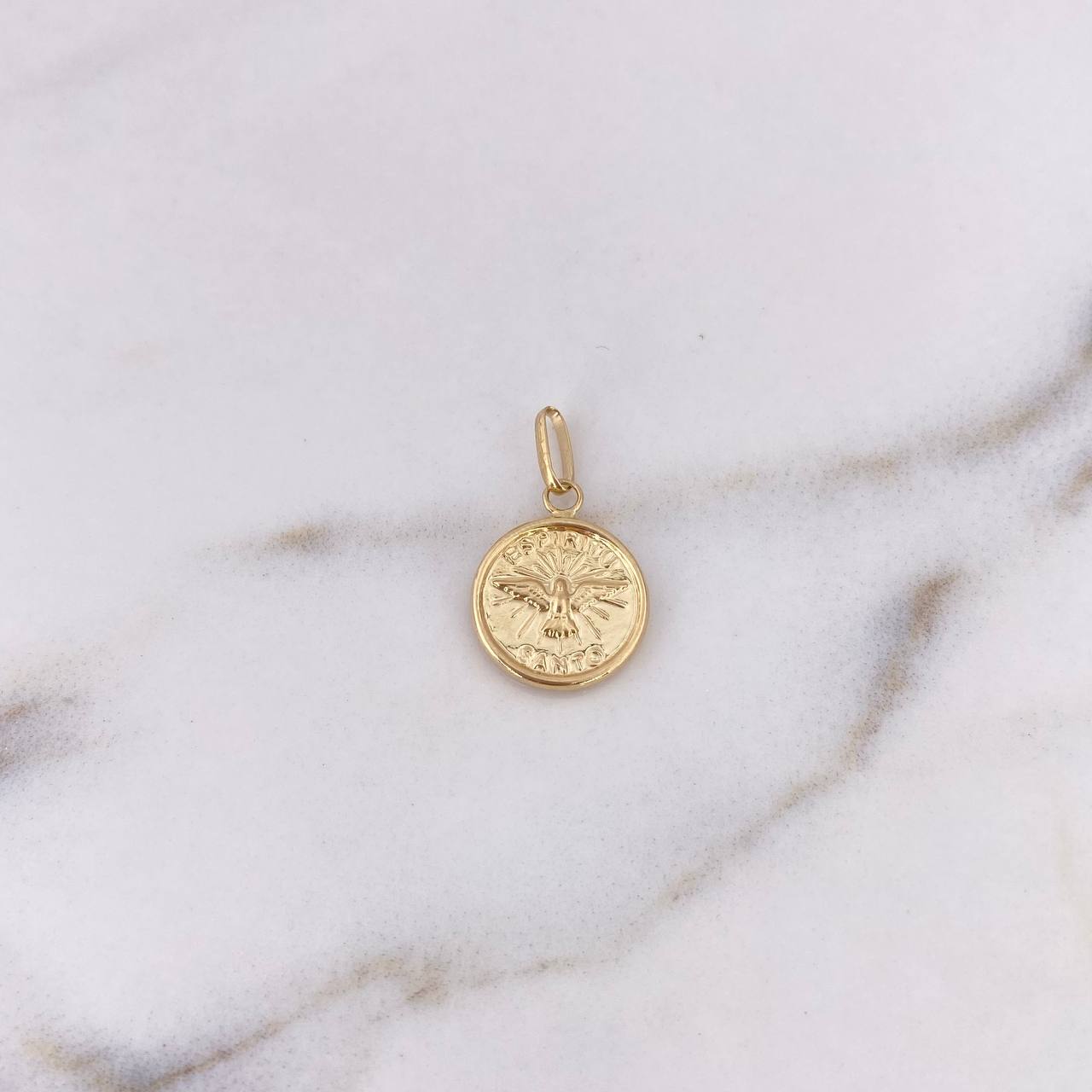 Dije Espiritu Santo 0.85gr / 2.1cm / Paloma Troquelado Oro Amarillo 18K &