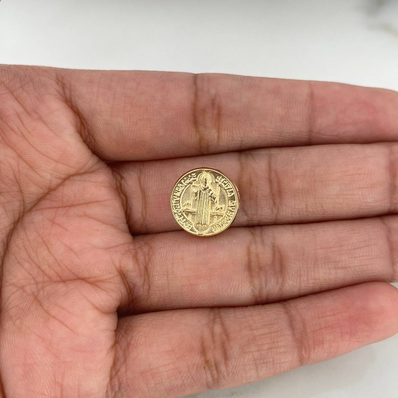 Herraje San Benito Tambor 0.65gr / 1.3cm / Troquelado Oro Amarillo 18K &