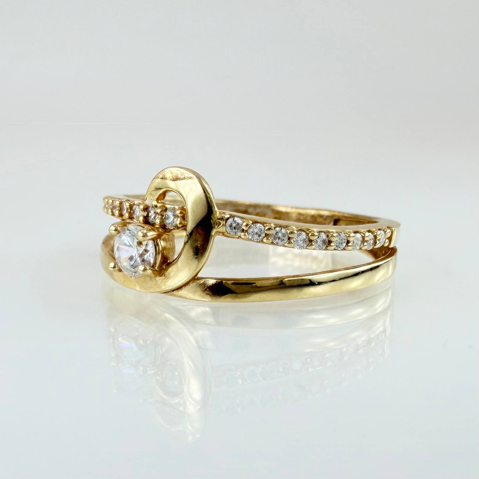 Anillo Solitario Ola Paralela 2.3gr / T6 / Oro Amarillo 18K