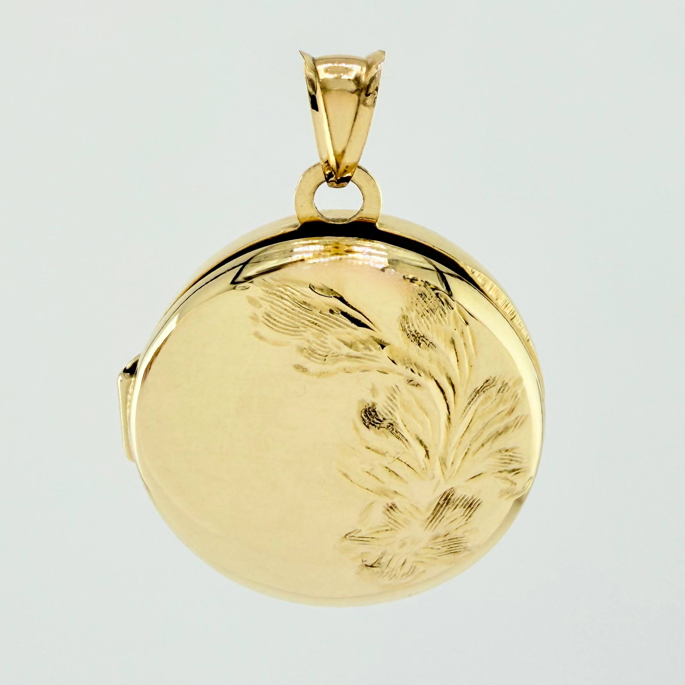 Dije Relicario Circular 5.45gr / 2.8cm / Oro Amarillo +4 18K ©